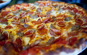Michigan S Best Pizza Licari S Pizza Kitchen