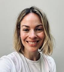 Sheila Wakefield's Instagram, Twitter & Facebook