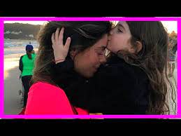 Daniella Cicarelli Posta Foto Rara Com A Filha Youtube Filha de daniella cicarelli surpreende pela semelhança com a mãe.