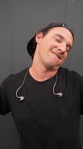 First show of my ‘Dream On’ AUS tour was a cracker! Thanks to all the crew  who came out in Byron last night! What a way to see out the year. Also  heaps of fun playing with a full band for the first ...