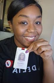 Kara Bateman's Instagram, Twitter & Facebook