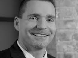 Timm stellt Astra-Übertragung ein