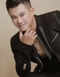 Ca sĩ quốc khanh thời trẻ. Ca SÄ© Van Quang Long 1088 Qua Ä'á»i á»Ÿ Tuá»•i 41 Do Ä'á»™t Quá»µ