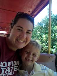 Danielle Keyes (@dkeyes09)