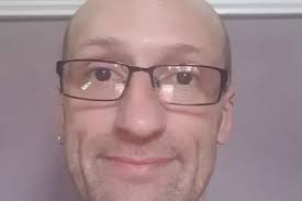 Hero Scot ran into burning building to save neighbour from flat fire which  killed his cat