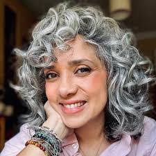 Evelin Zelaya's Instagram, Twitter & Facebook