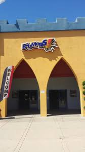 Boomers is the favorite place for fun in irvine and has something for everyone. Boomers Irvine 3405 Michelson Dr Irvine Ca 92612 Yp Com