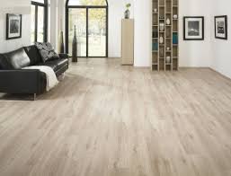 Melde dich bei uns und lass dich beraten! Laminat Auf Teppichboden Estrich Holzboden Verlegen