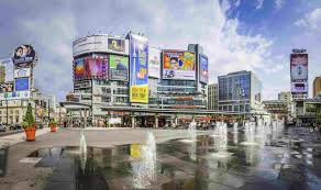 Top 10 Things To Do On Yonge Street In Toronto