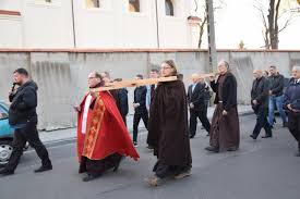 Wspomnienie drogi krzyżowej z poprzedniego roku. Ejz63h2 Tk64sm