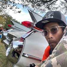 Martin Aparijo living up to his legendary status.