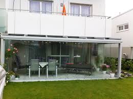 Wintergarten Unterhalb Balkon Massangefertigte Glasraume Auf Terrassen Terrassenuberdachung Uberdachung Terrasse Uberdachungen