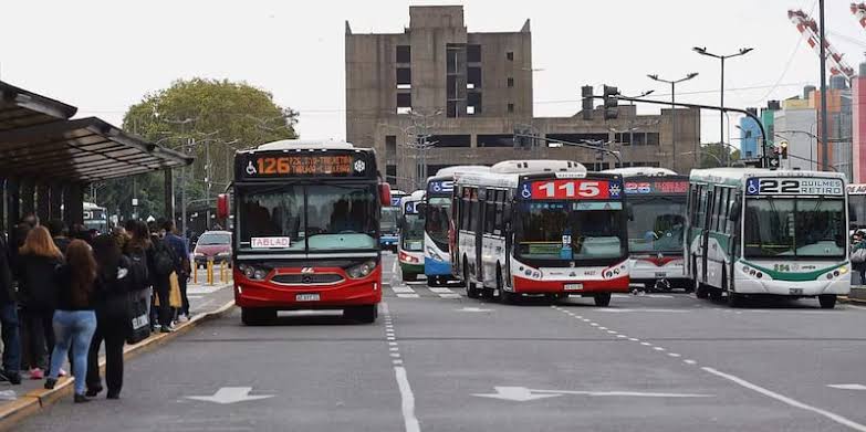 Aumenta el transporte en Buenos Aires en septiembre: cuánto saldrá el viaje  en subte y en colectivo - Radio Mitre
