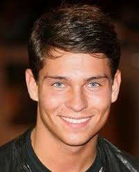 Unlike the traditional chonmage, the hair on top of the head is kept long, and the back and sides are shaven this hairstyle, reminiscent of the samurai topknots in jidaigeki movies, was popularised by celebrities including orlando bloom, jared leto, zayn malik, towie's joey essex, harry styles, and brent burns. Joey Essex Bio Facts The Only Way Is Essex Affairs Height Weight Age Measurements Men S Short Hair Short Haircuts Fine Hair Brown Straight Hair