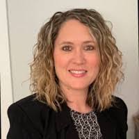 Janet Malo's Instagram, Twitter & Facebook