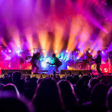 Это крупнейший независимый мультиформатный фестиваль под открытым небом на территории россии и снг. Megafon I Dikaya Myata Vpervye Organizuyut Mezhdunarodnyj Shoukejs Muzyka Kultura Lenta Ru