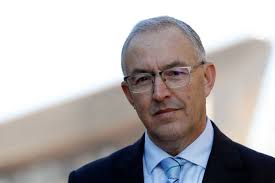 In rotterdam, where police used water cannon during clashes with rioters, mayor ahmed aboutaleb signed an emergency decree, giving police. Aboutaleb Waarschuwt Voor Nieuwe Maatregelen Dit Is Een Coronacrisis Gezagscrisis En Een Gedragscrisis Rotterdam Ad Nl