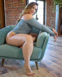 Shes Thick Porn Pic - EPORNER