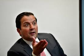 David Luna, precandidato presidencial, denuncia robo en su oficina política  | EL ESPECTADOR