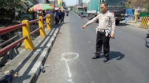 Jl.raya bekasi km 19 no 30 pulogadung jakarta timur 13260. Terlindas Truck Tronton Warga Lamongan Tewas Di Dekat Pabrik Mie Sedap Kabar Jawa Timur