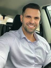 Sometimes I like to get shirty! Not very often though 😂 #selfie