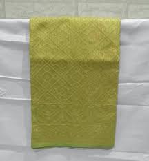 Warna hijau pucuk pisang la yang. 6fcolziiwxyuvm