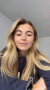 Julia Deitz's Instagram, Twitter & Facebook