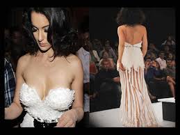 Image result for worst wardrobe malfunctions bollywood