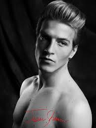 fashionopher!!: February 2013