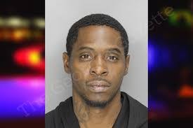 Carzell Brown's Instagram, Twitter & Facebook