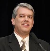 Schneider to leave WETA executive post, Bruns returning as interim