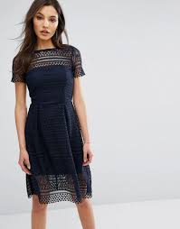 Chic bleu marine robe de soirée 2019 princesse encolure carrée paillettes en dentelle fleur manches courtes dos nu longue robe de ceremonie. Robe Patineuse Milongue En Dentelle Bleu Marine Dentelle Bleue Robe Patineuse Robe Patineuse Mi Longue