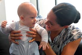 We have been deeply touched over the past two years to feel the warmth and support for our family in honor of archie's birthday, meghan, 39, and harry, 36, wrote. Baby Archie 3 Neue Details Zum Mini Royal Brigitte De