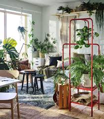 Ikea 2021 Nouveau Catalogue Les Premieres Photos Donnent Des Envies De Changement Planete Deco A Homes World En 2020 Amenager Balcon Plante Appartement Decor De Balcon