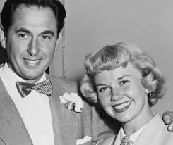 I promised to marry her when she was cured of cancer, they gave us the bad  news that she had only a few months to live, we planned everything in just  20