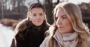 Annonsørinnhold: Hannah (23) og Caroline (24) ble shopping-svindlet