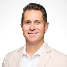 I'm very excited to announce that I have returned to Wells Fargo SBA where  I started my SBA lending career in 2006! Please reach out with any  financing needs