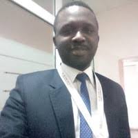 400+ profilů „Peterside“