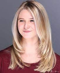 32 Trendy Hairstyles And Haircuts For Round Face Haircuts Straight Hair Hairstyles For Round Faces Round Face Haircuts
