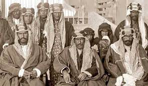 sheikh mubarak al sabah vintage romance rare pictures face art