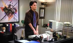 Paused The Show Just To Admire How 90s Chandler S Office Was Howyoudoin