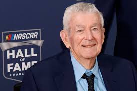 NASCAR Hall of Famer Bobby Allison dies