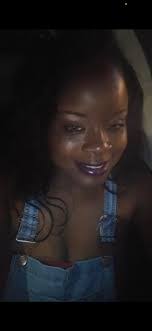 Rochelle Mitchell's Instagram, Twitter & Facebook