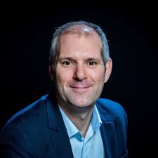 Hi! Ik ben een platform aan het ontwikkelen voor online trainingen. Ik zoek  mensen die: