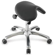 Available in their highest quality premium aniline leather, it will develop a vintage patina over time. The Posture Improving Saddle Chair Hammacher Schlemmer