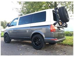 Umgebaute Volkswagen Transporter T6 Volkswagen Transporter 4x4 Volkswagentransporter4x4 Volkswagen Transporter Volkswagen Minivan Camping