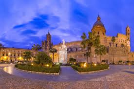 Sicily scented with citrus fruits and spices, a fertile land with a sea teeming with fish. Sizilien Im Winter