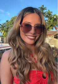 Nicole Martin Nye Outfit