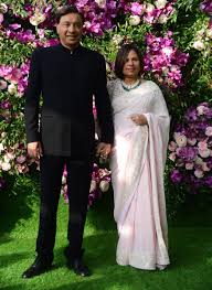 Kevin pietersen admits it was a mistake to text south africa players during the 2012 series in england but says it was simply banter with mates. Top Political And Industry Leaders Grace Akash Ambani Shloka Mehta S Wedding Photogallery