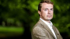 Morten messerschmidt (born 13 november 1980) ll.m., is member of the european parliament for the danish people's party. Morten Messerschmidt Sydeuropa Star Ved En Skillevej Raeson